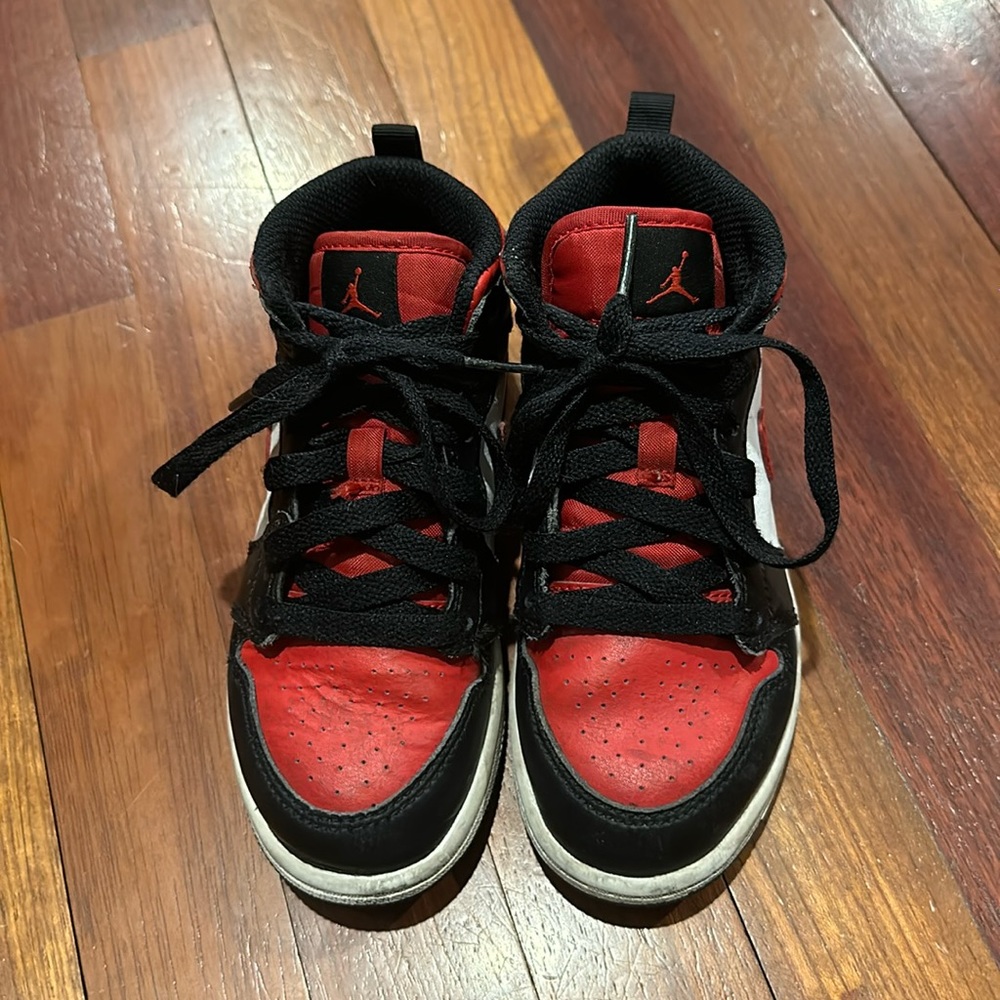 Youth Jordan’s shoes